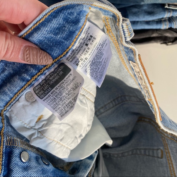 Levi’s 501 Jeans in Tango Light - Picture 8 of 8